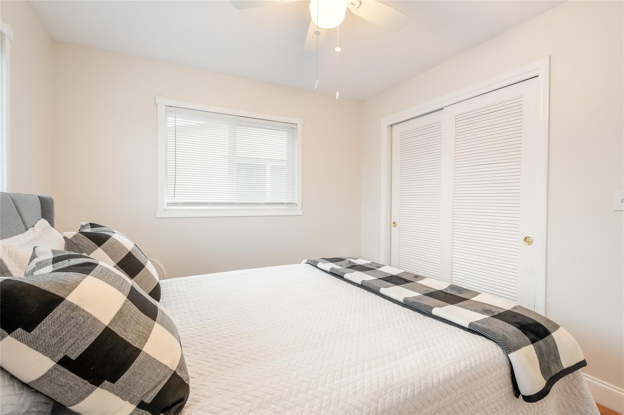 Paradise Gardens 67-37 B - Residential