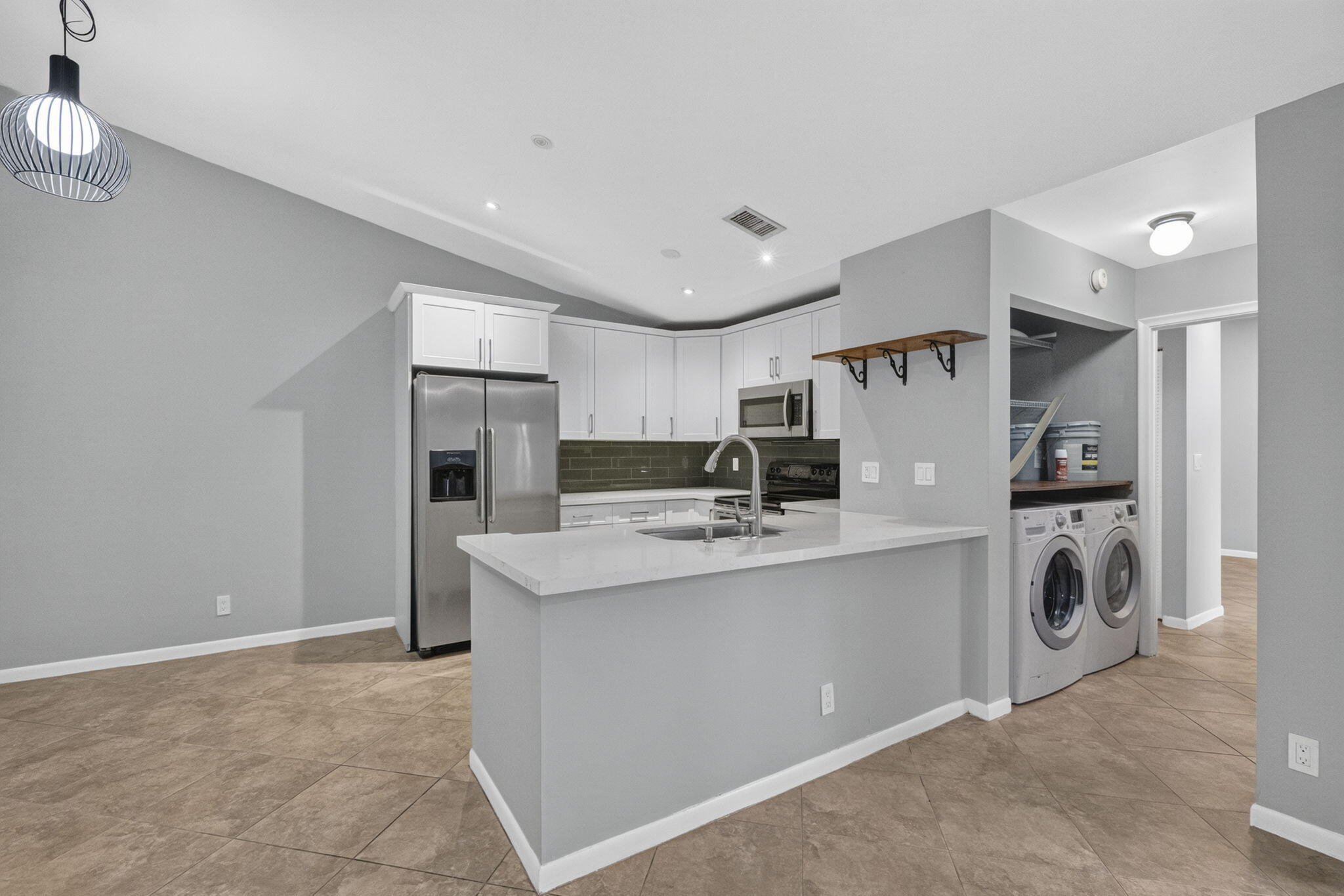 3076 S Oakland Forest Drive 503