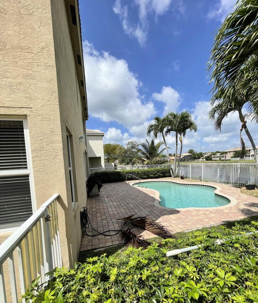 VILLAGES OF WINDSOR PL 4 - Residential Lease