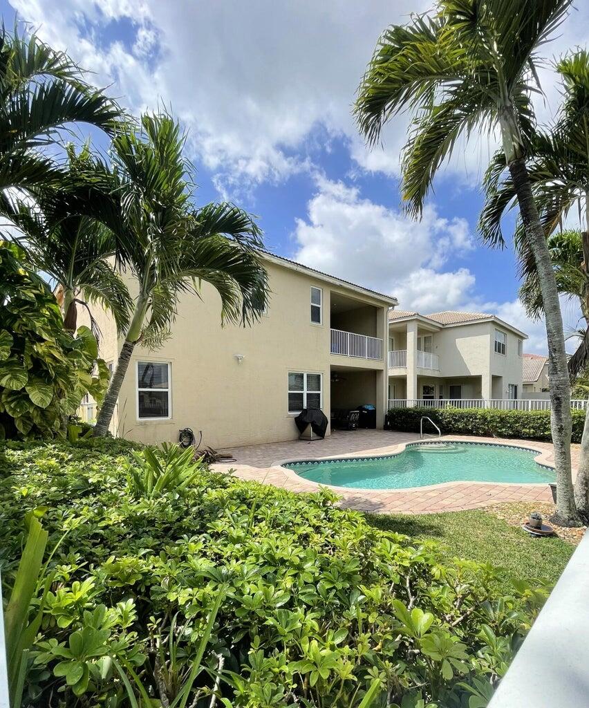 VILLAGES OF WINDSOR PL 4 - Residential Lease