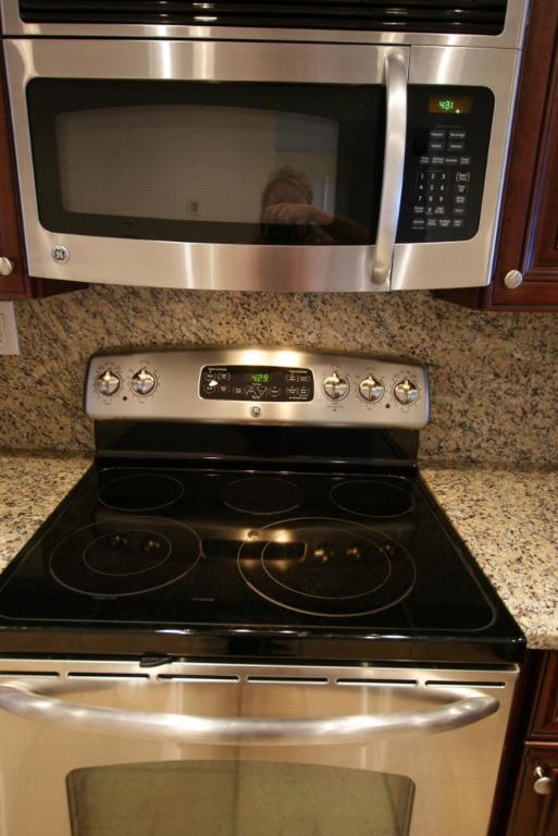 BRIARWOOD CONDO - Residential Lease