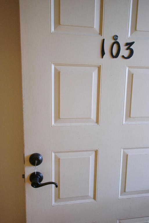 BRIARWOOD CONDO - Residential Lease