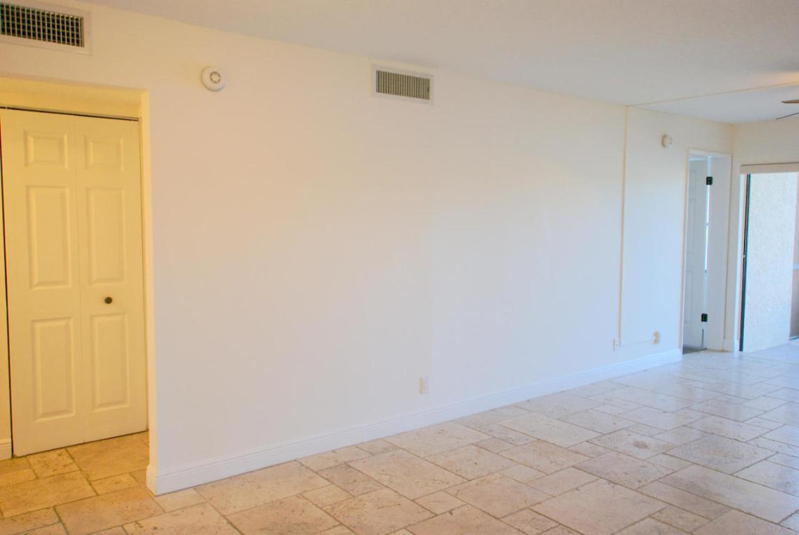 BRIARWOOD CONDO - Residential Lease