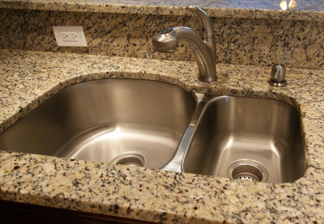 BRIARWOOD CONDO - Residential Lease