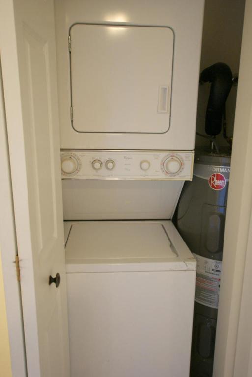 BRIARWOOD CONDO - Residential Lease