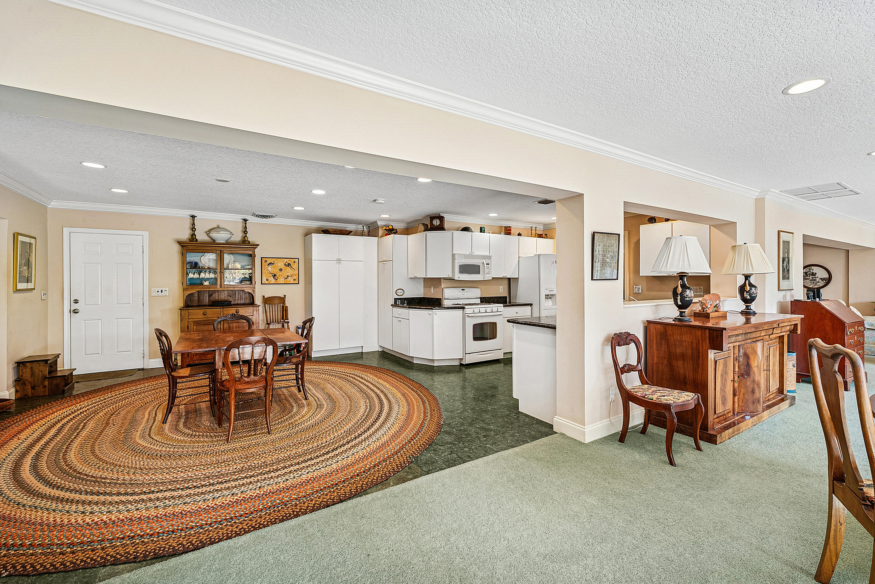 CITY OF ATLANTIS - Residential