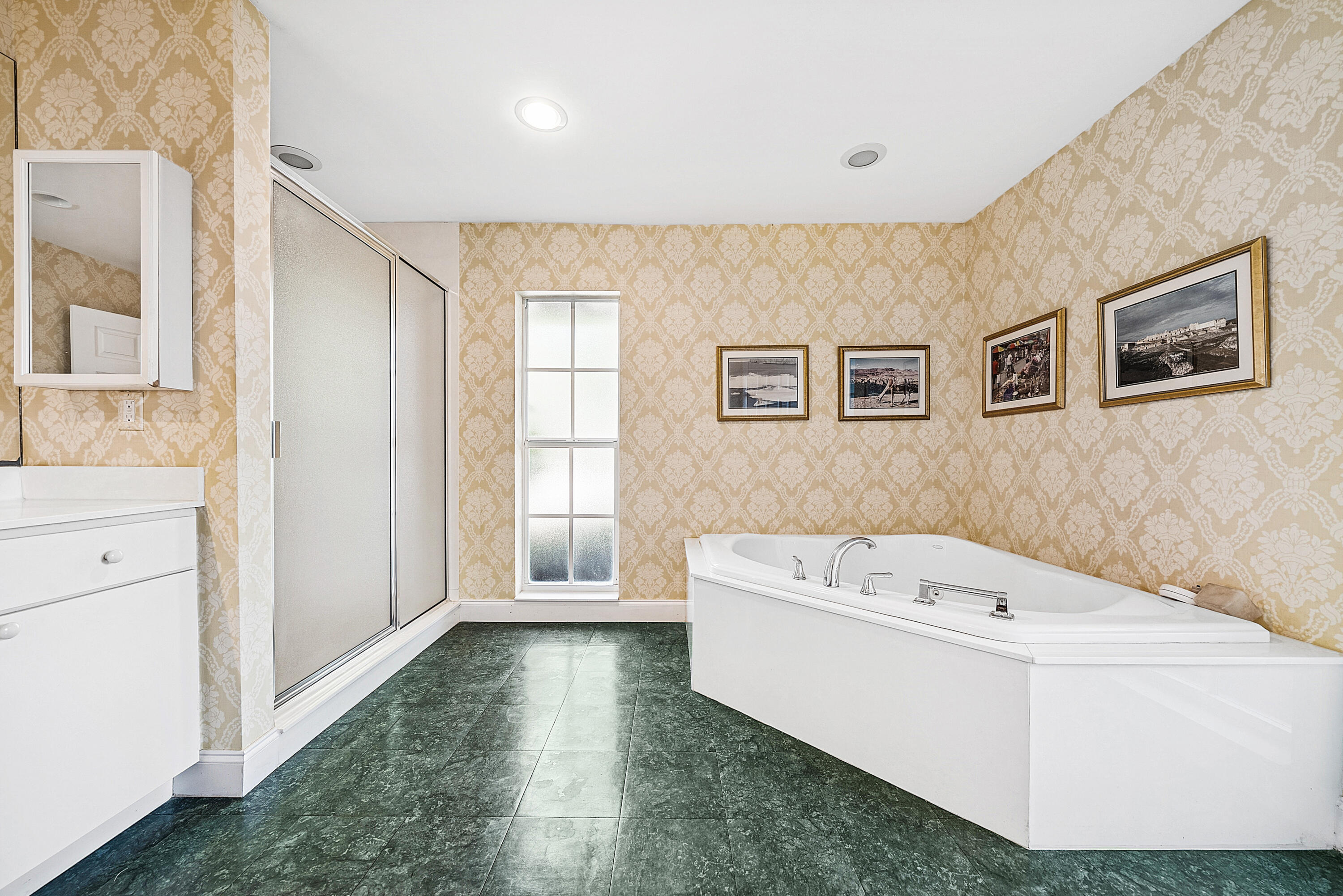 CITY OF ATLANTIS - Residential