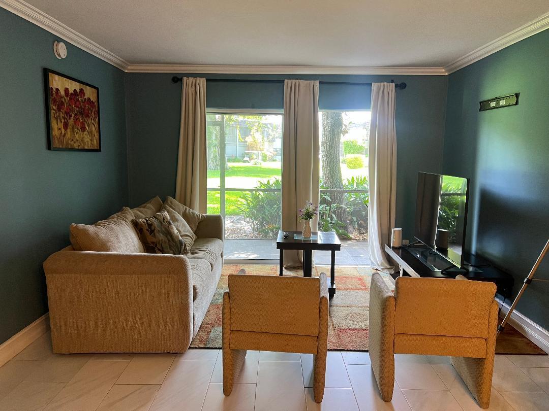 OAKLAND SHORES CONDOMINIUM 1 - Residential