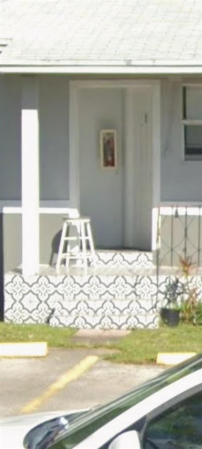 Hollywood Terrace 3-12 B - Residential Lease