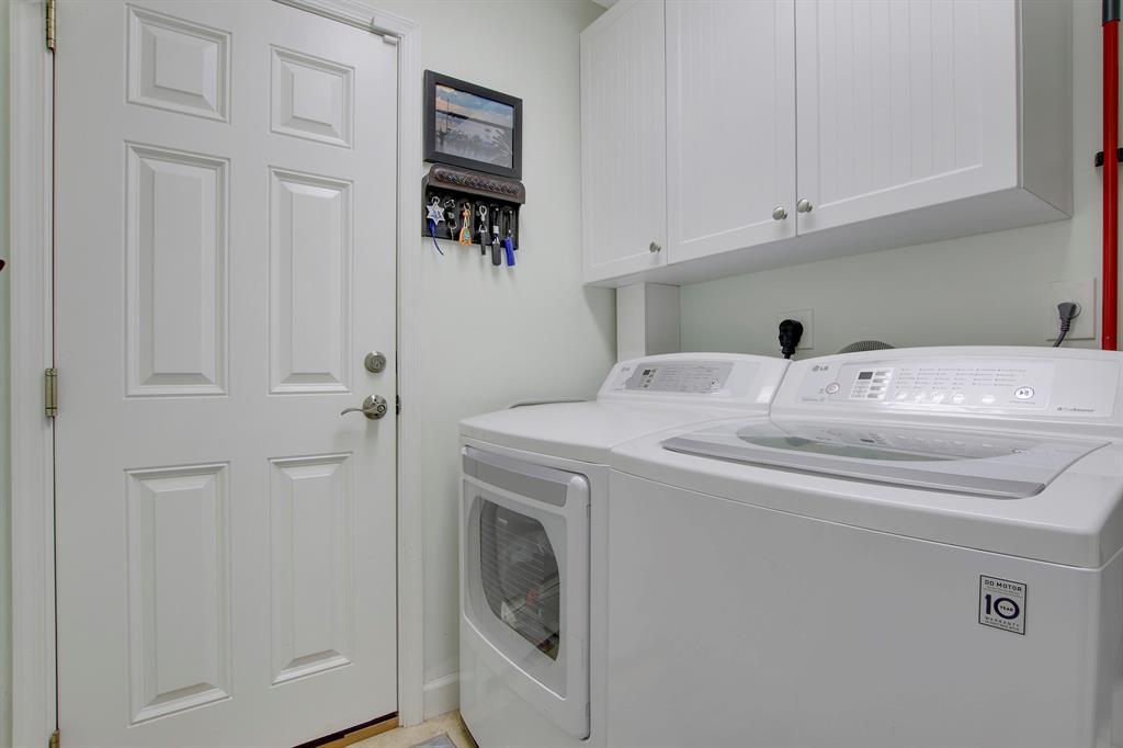 Tequesta Country Club - Residential