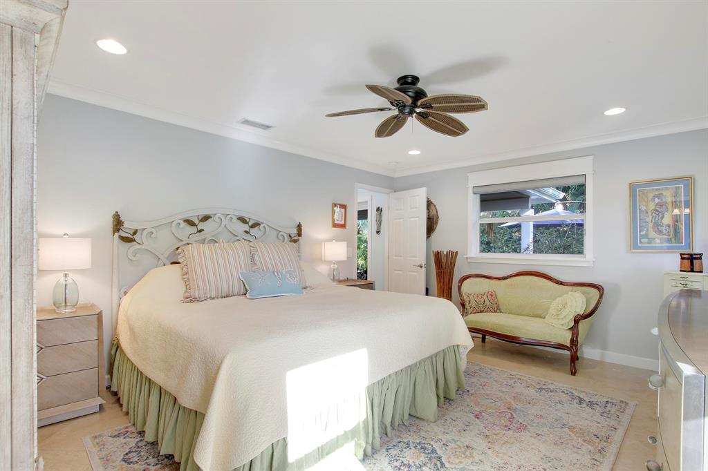 Tequesta Country Club - Residential