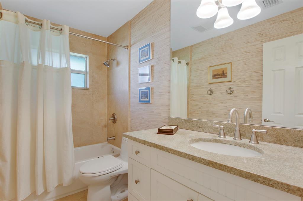 Tequesta Country Club - Residential