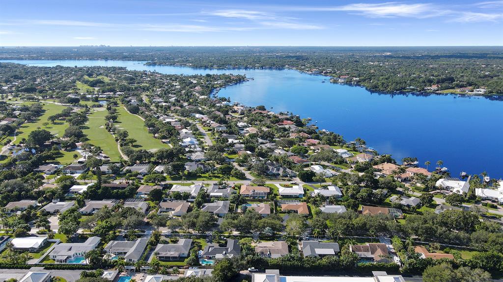 Tequesta Country Club - Residential