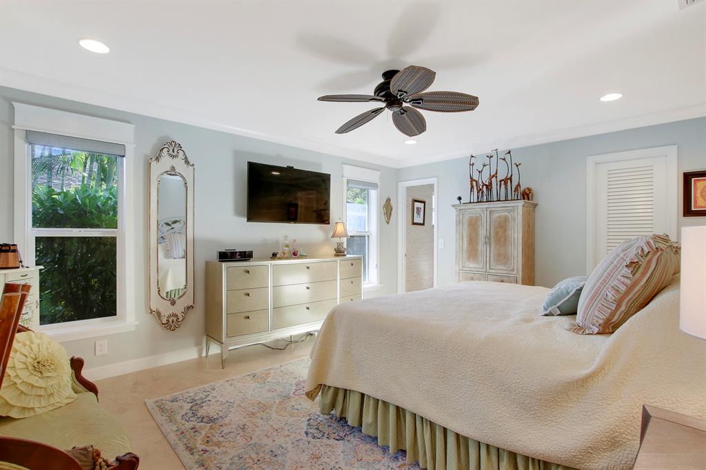 Tequesta Country Club - Residential