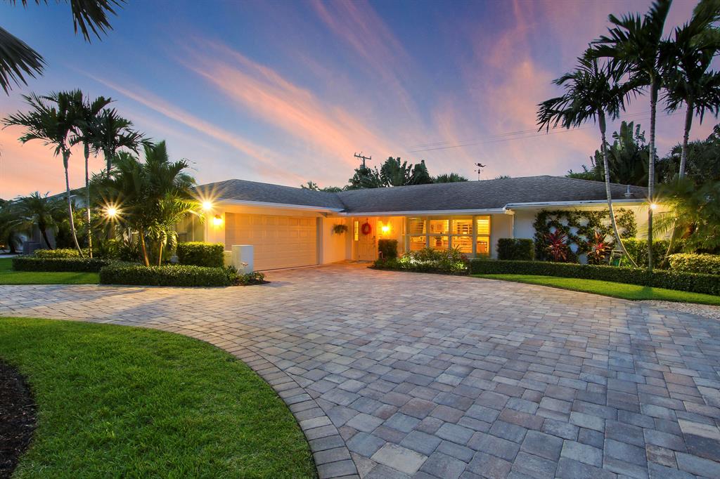 Tequesta Country Club - Residential