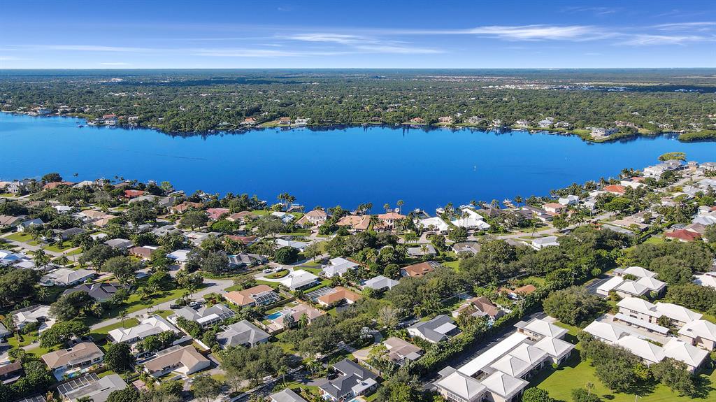 Tequesta Country Club - Residential