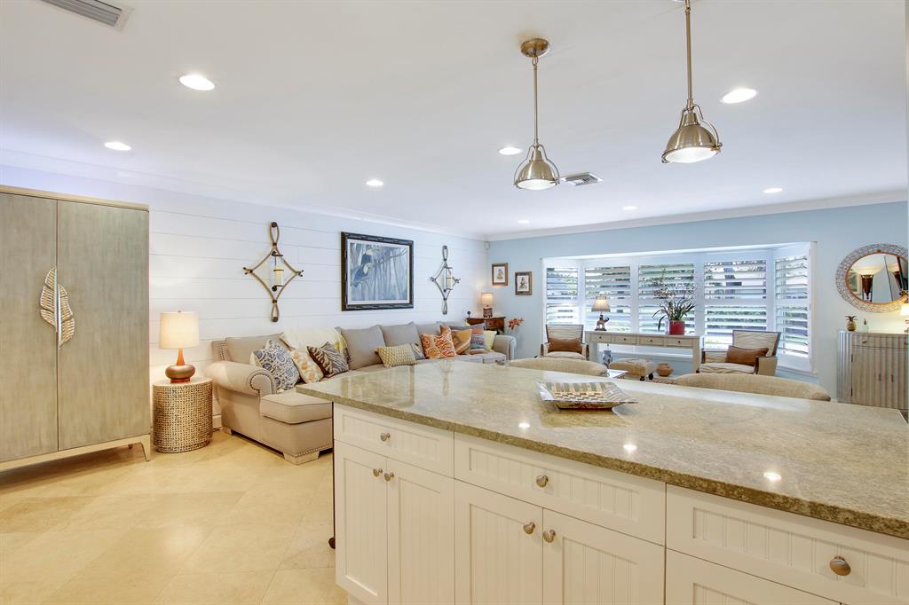 Tequesta Country Club - Residential