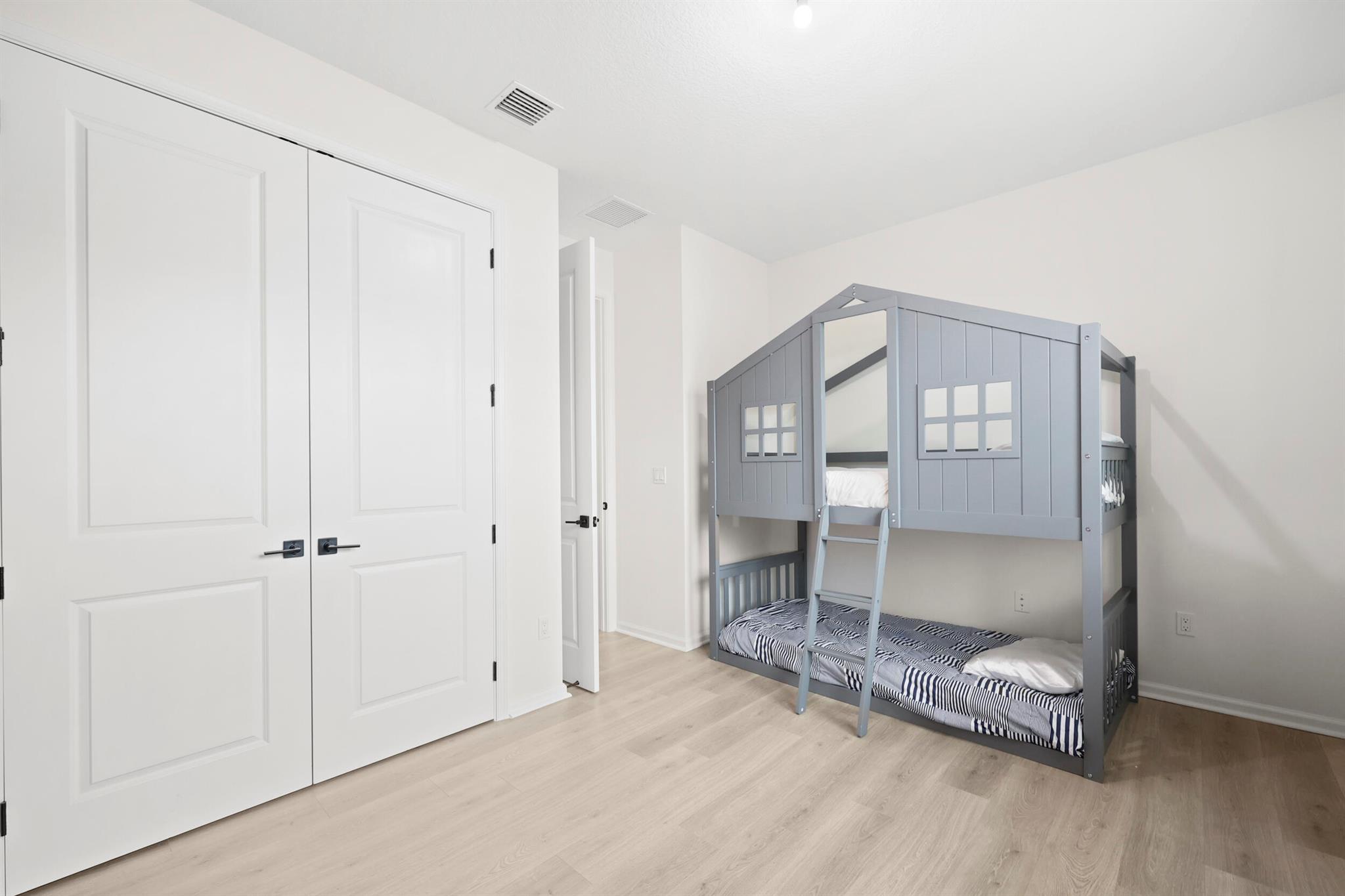 CROSSINGS OF WESTLAKE - Residential Lease
