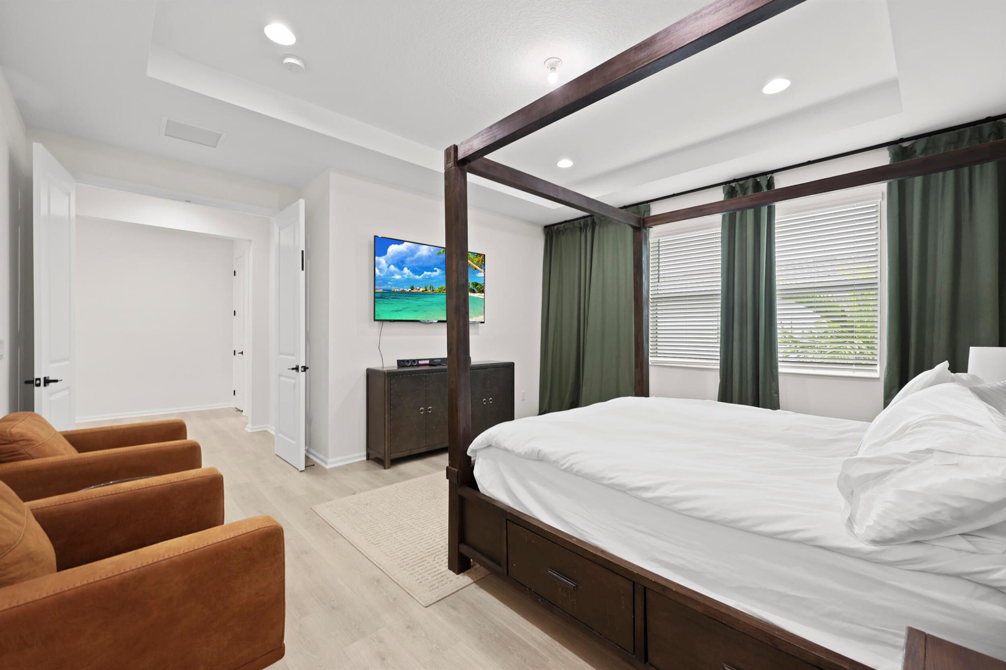CROSSINGS OF WESTLAKE - Residential Lease
