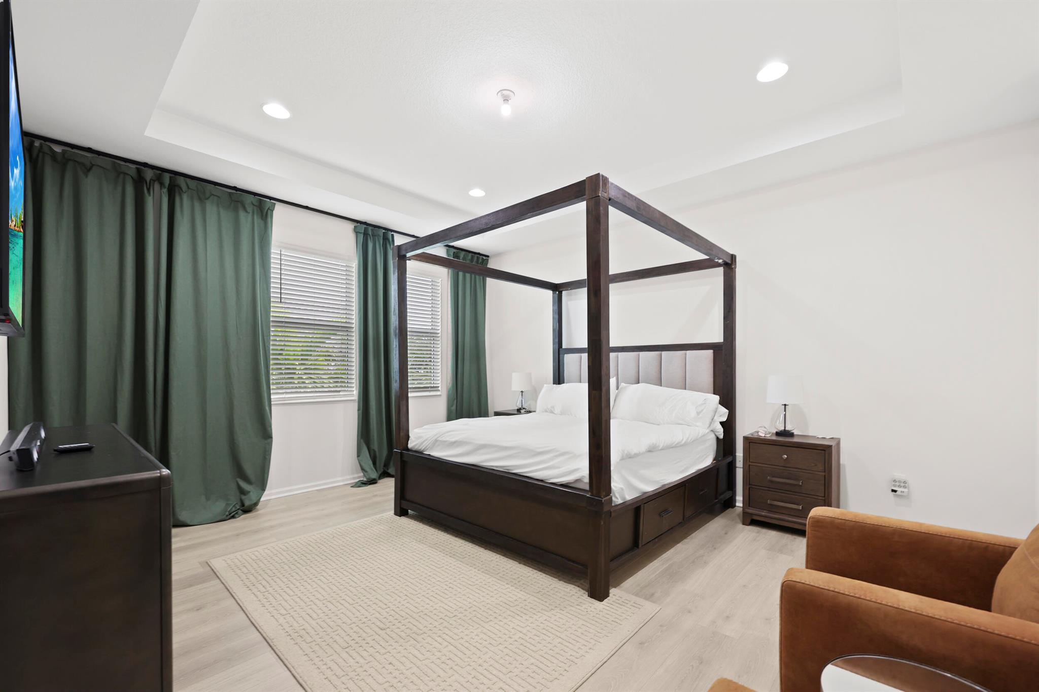 CROSSINGS OF WESTLAKE - Residential Lease