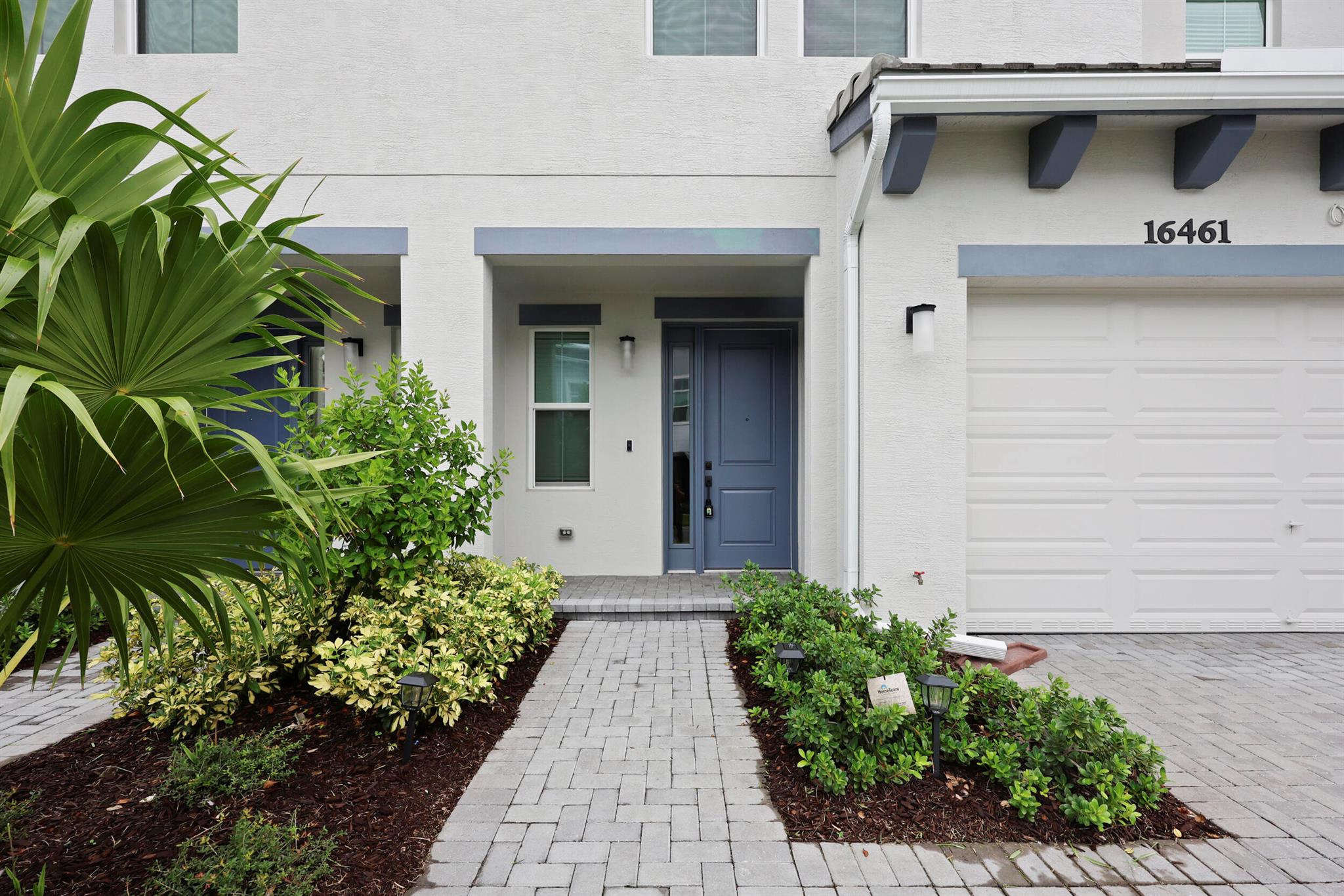 CROSSINGS OF WESTLAKE - Residential Lease