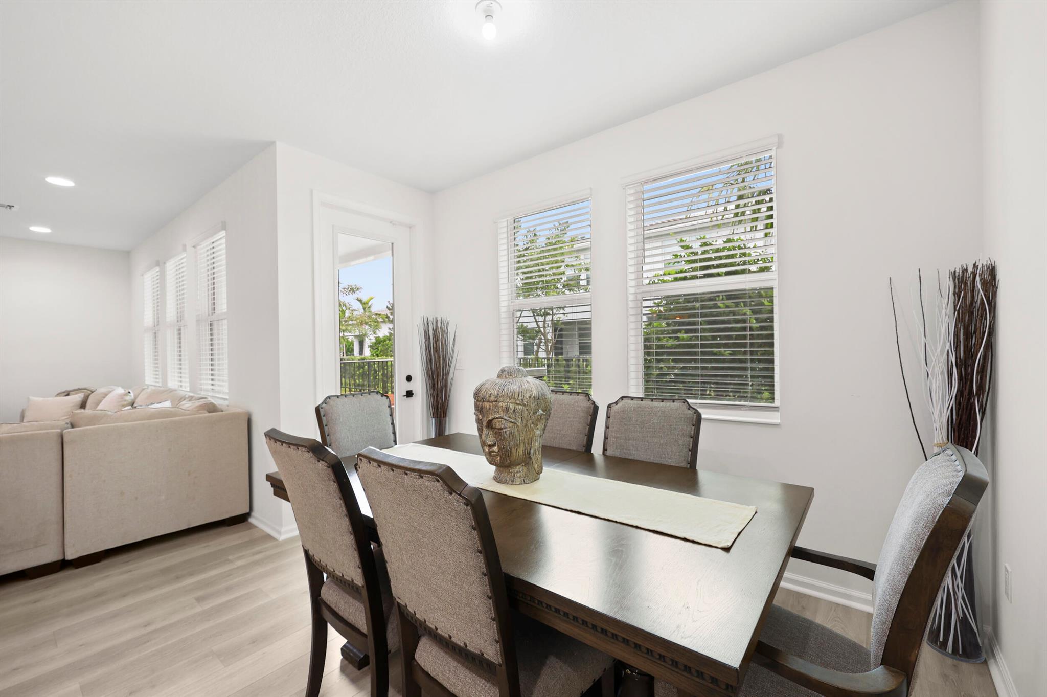 CROSSINGS OF WESTLAKE - Residential Lease