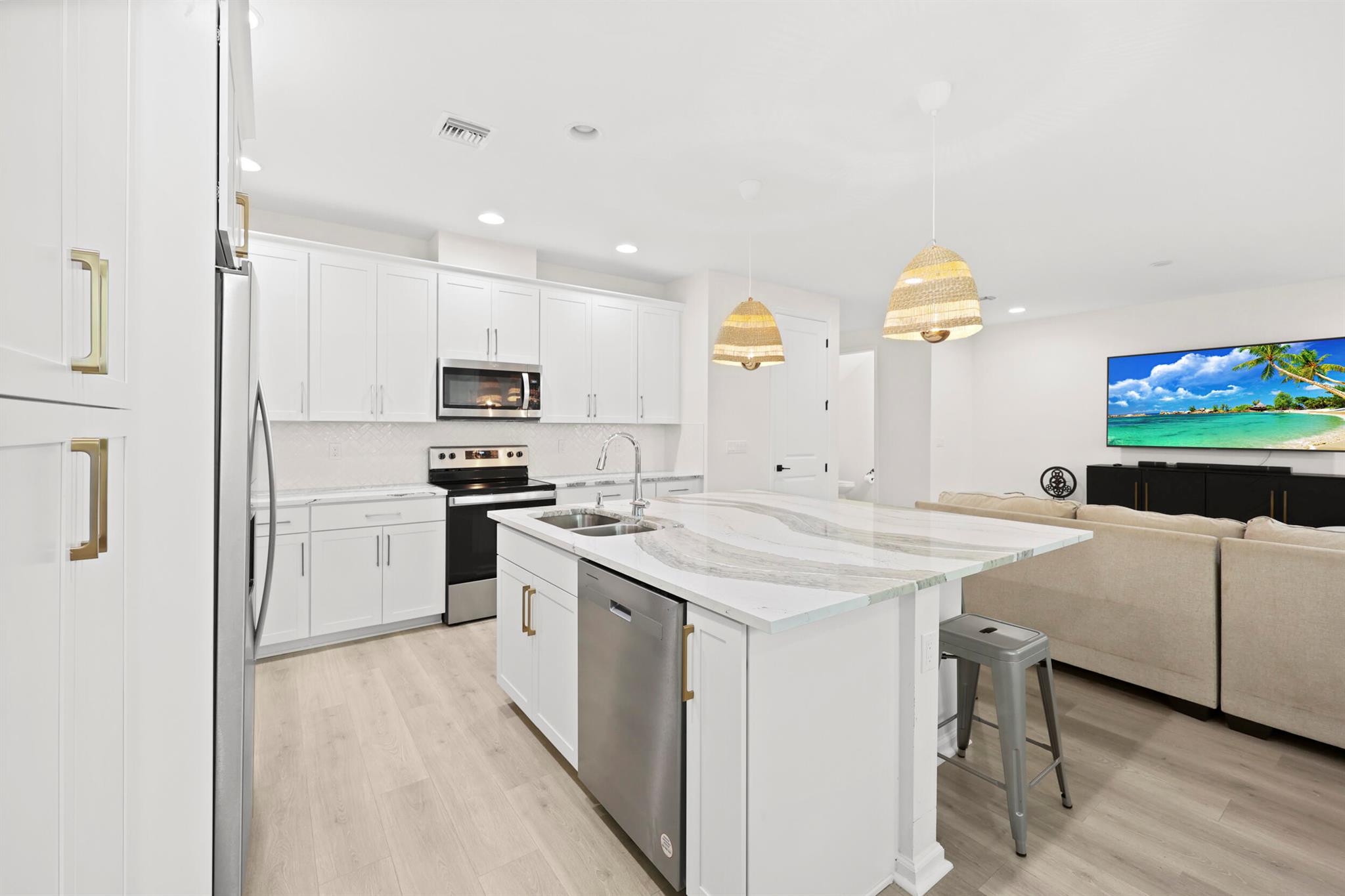 CROSSINGS OF WESTLAKE - Residential Lease