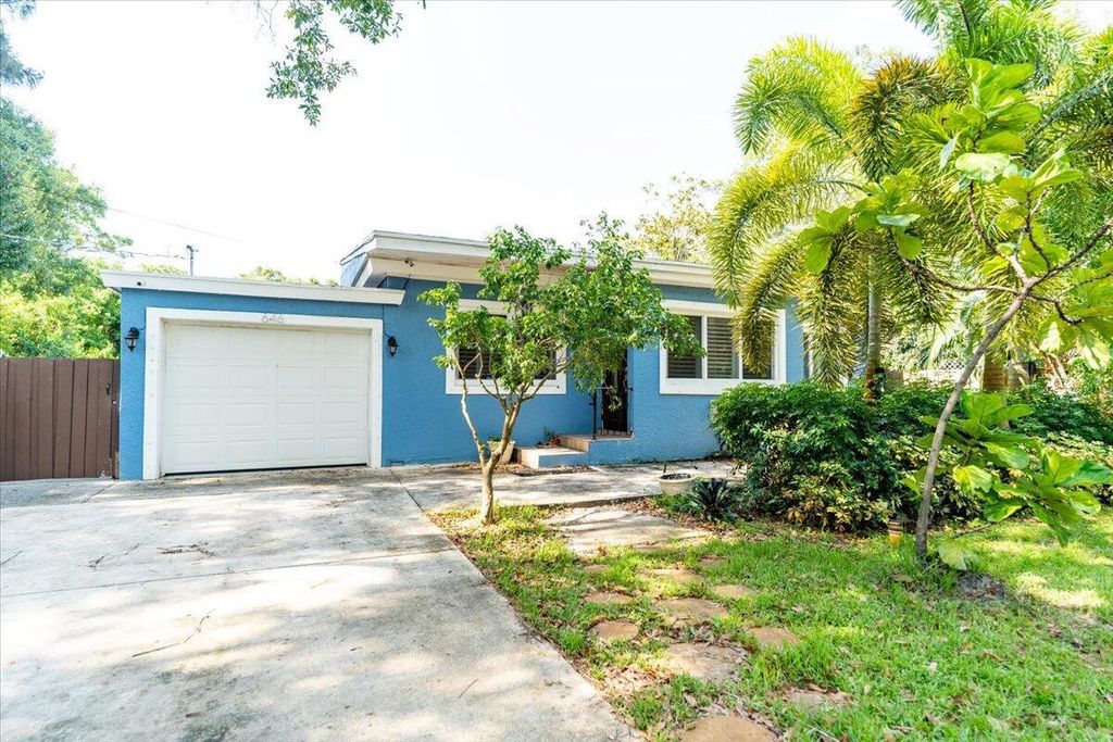 Photo of 646 W Weatherbee Road, Fort Pierce, FL 34982 (MLS # R10964330)