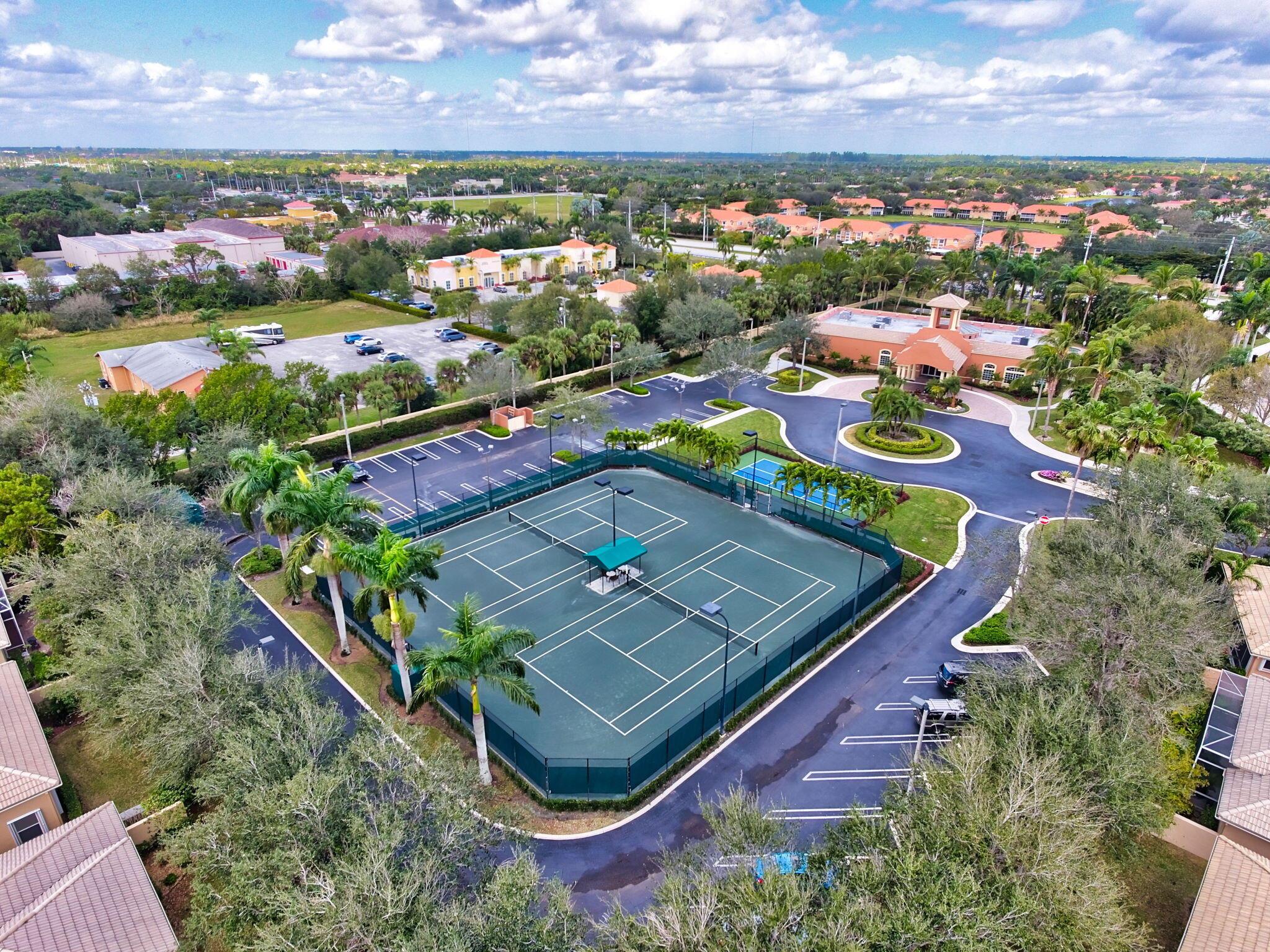 MIZNER FALLS - Residential