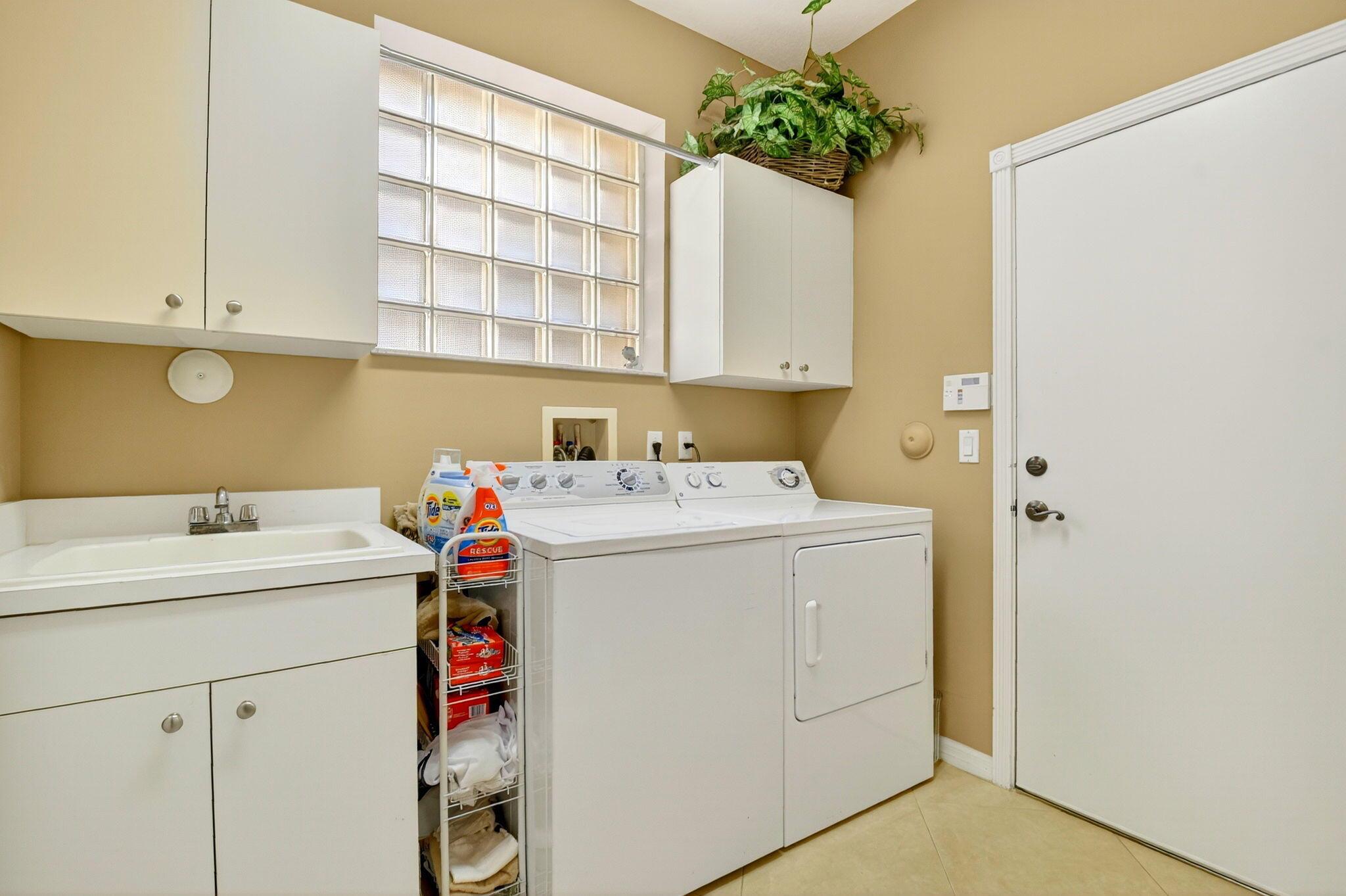 MIZNER FALLS - Residential