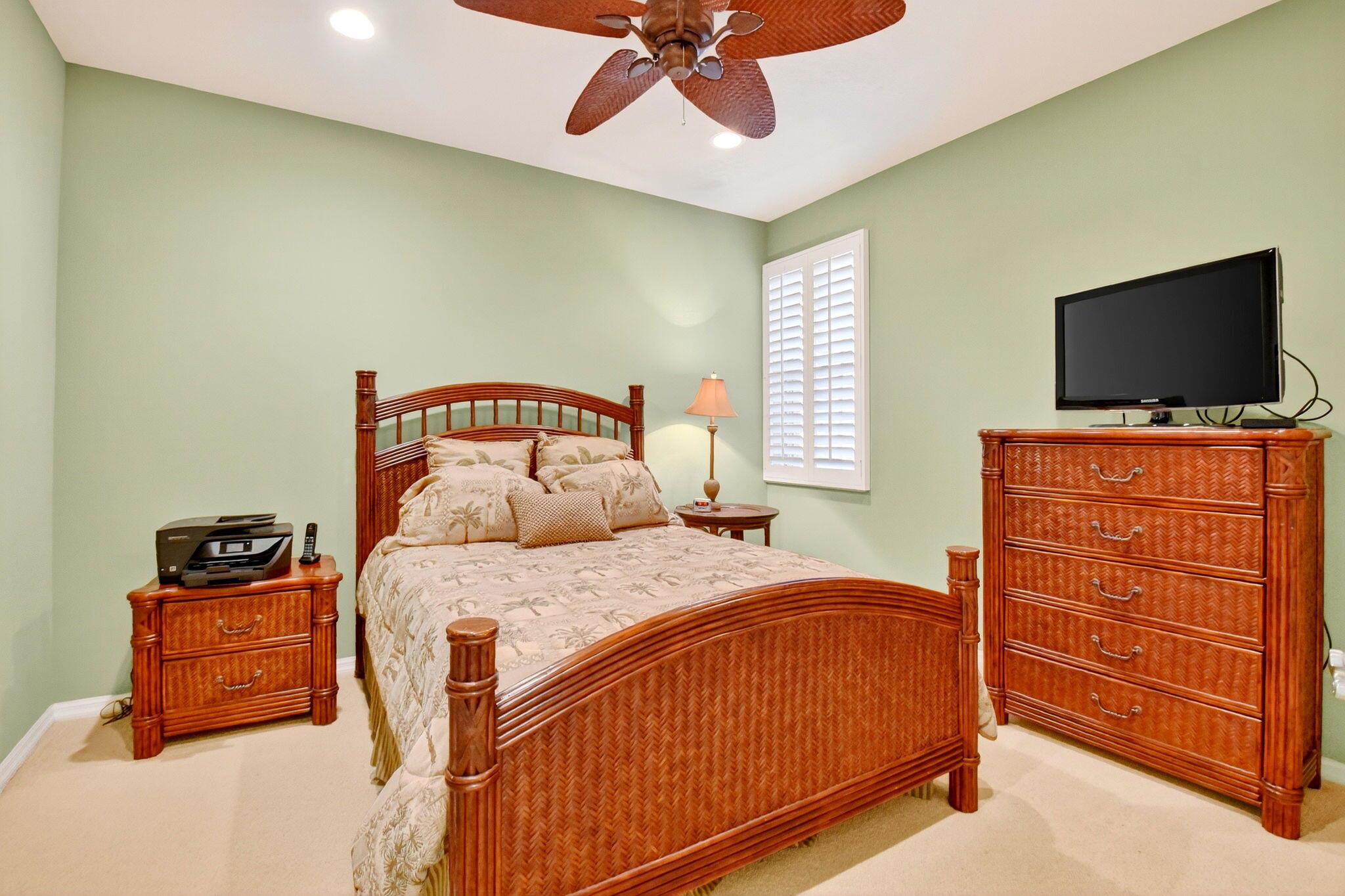 MIZNER FALLS - Residential