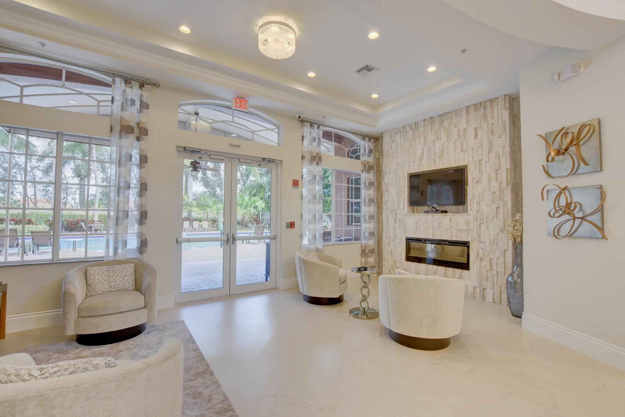 MIZNER FALLS - Residential