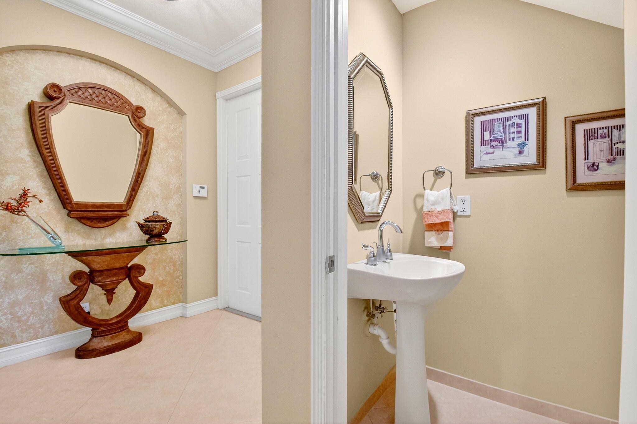 MIZNER FALLS - Residential
