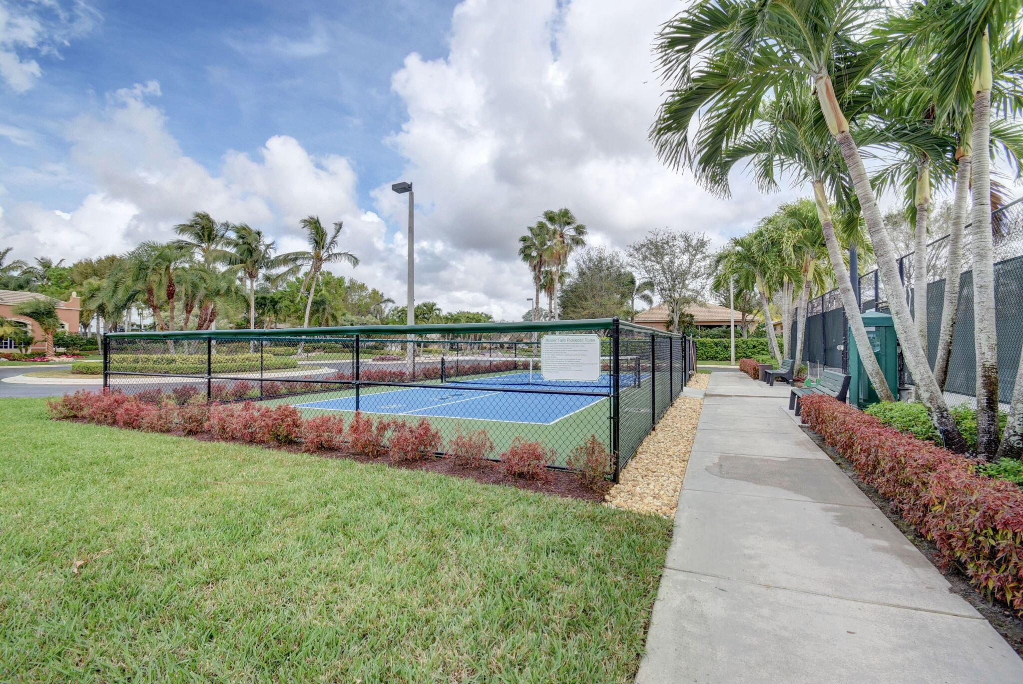 MIZNER FALLS - Residential
