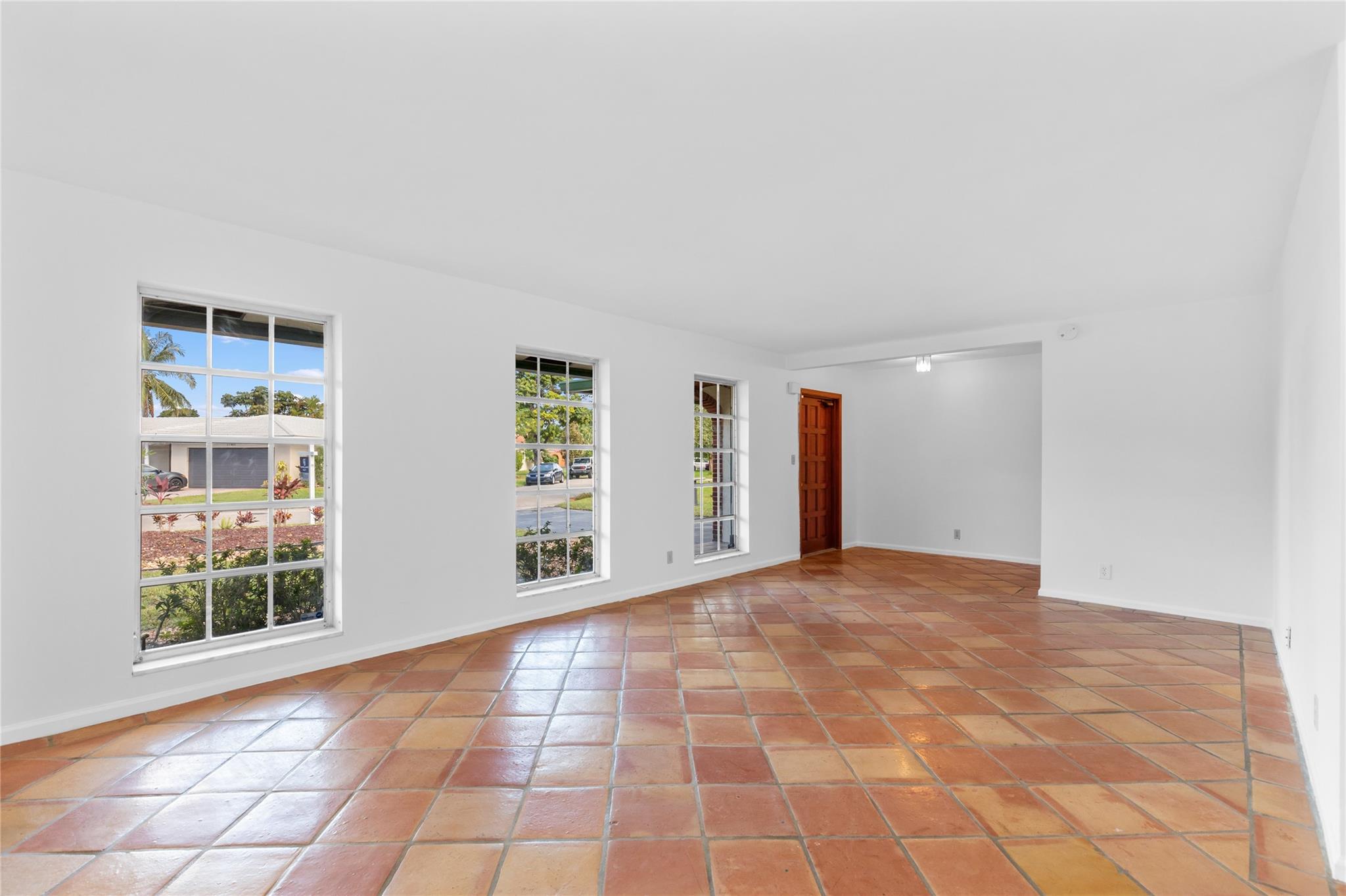 Coral Spgs Country Club - Residential