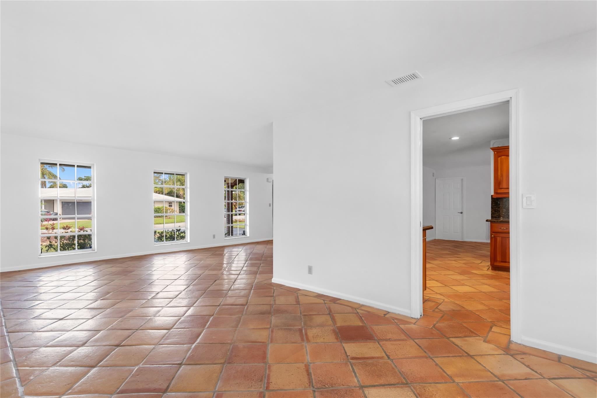 Coral Spgs Country Club - Residential