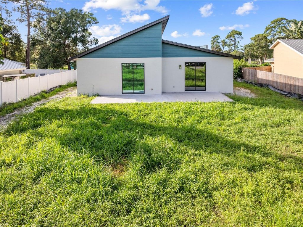 Photo of 6904 Salerno Road, Fort Pierce, FL 34951 (MLS # F10515373)