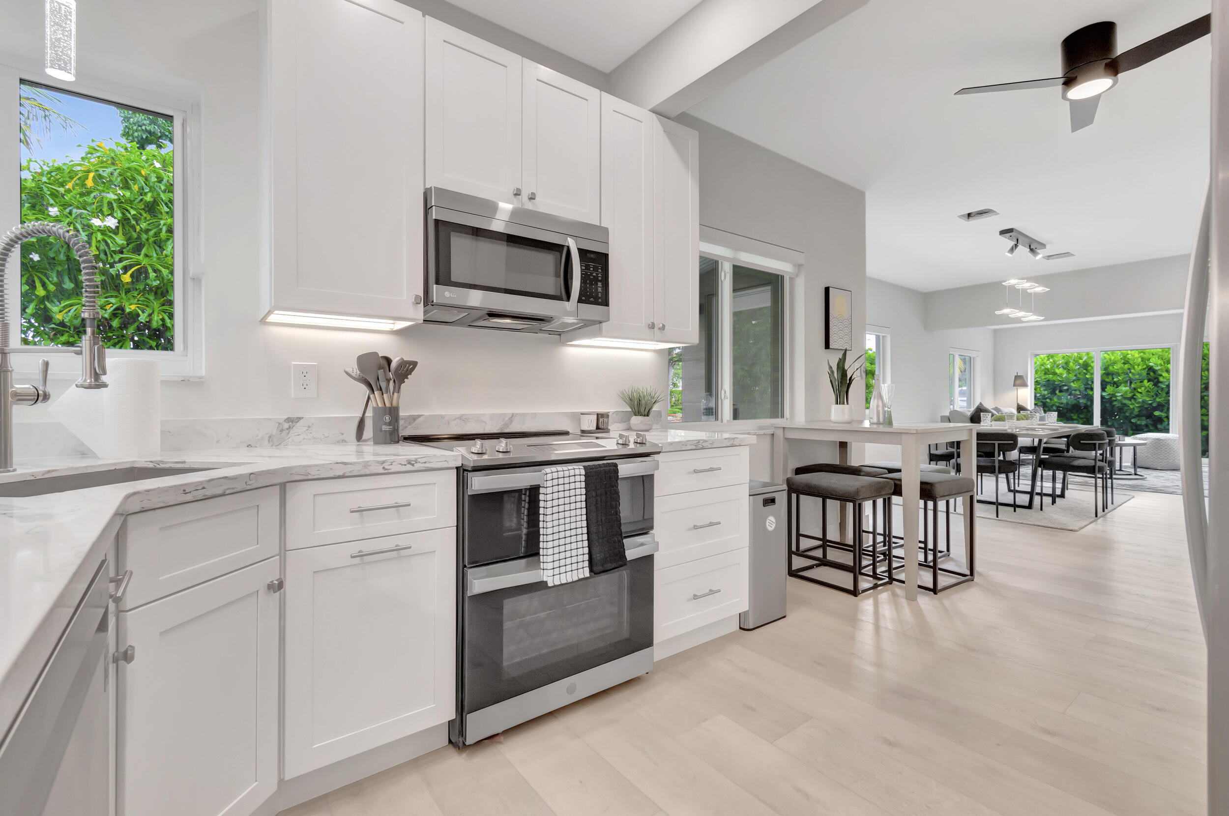 GULFSTREAM ESTATES - Residential