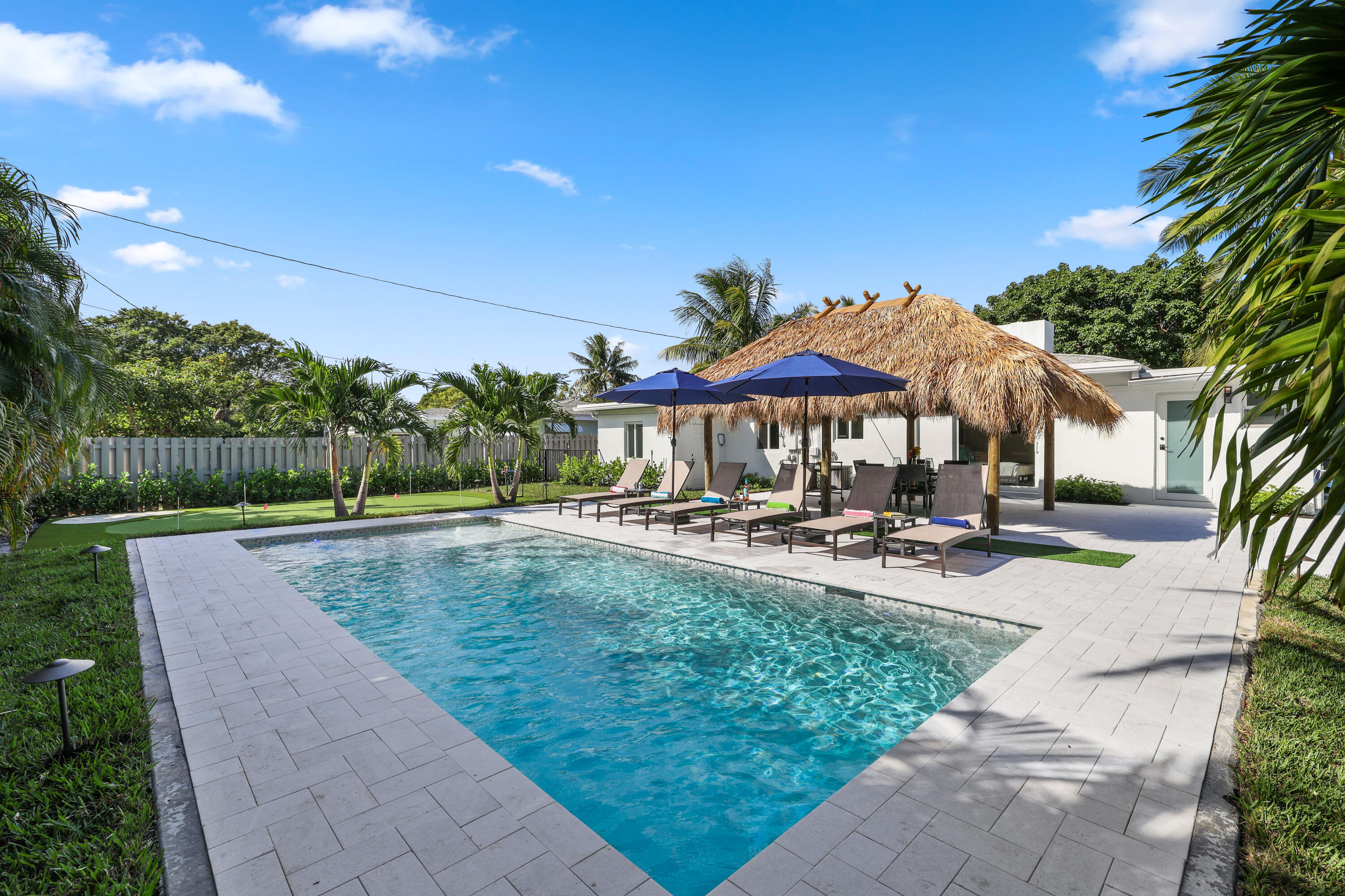 GULFSTREAM ESTATES - Residential