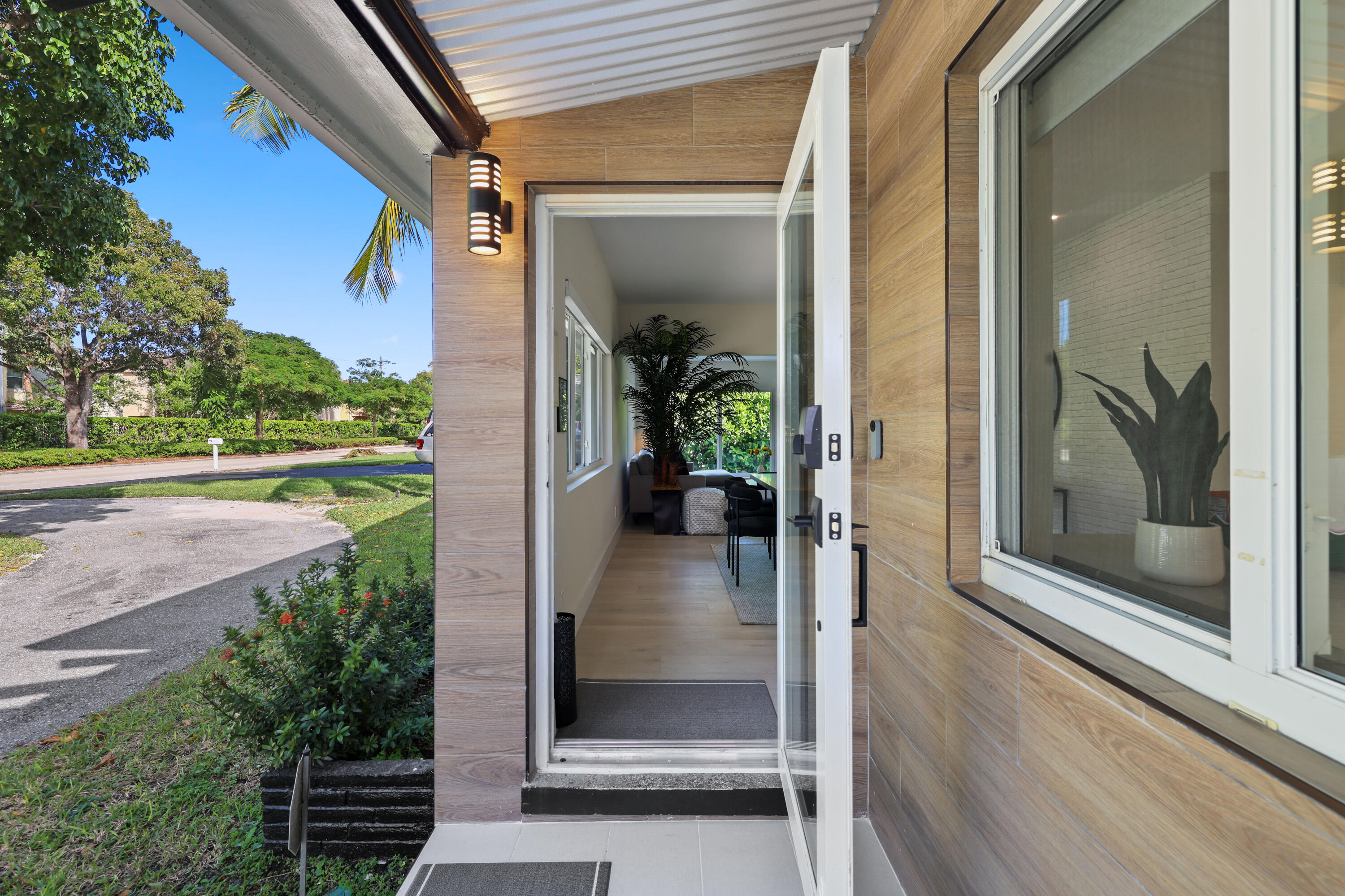 GULFSTREAM ESTATES - Residential