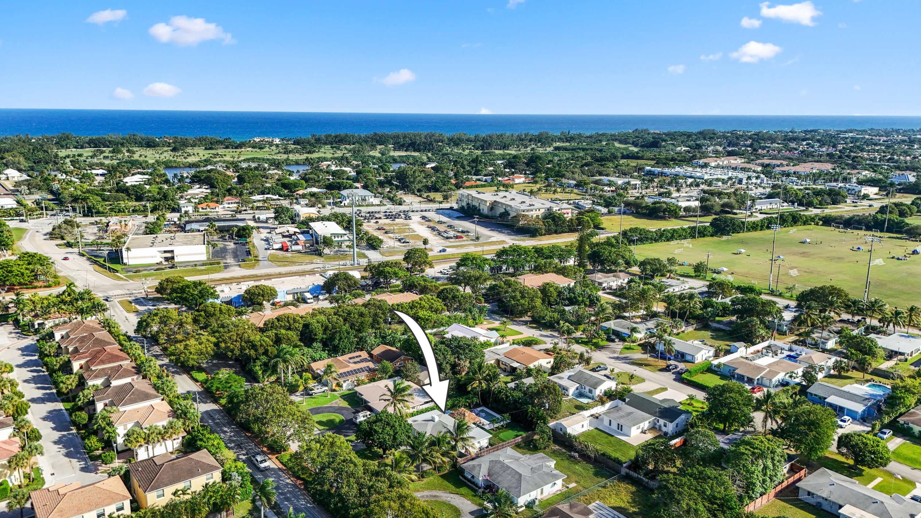 GULFSTREAM ESTATES - Residential