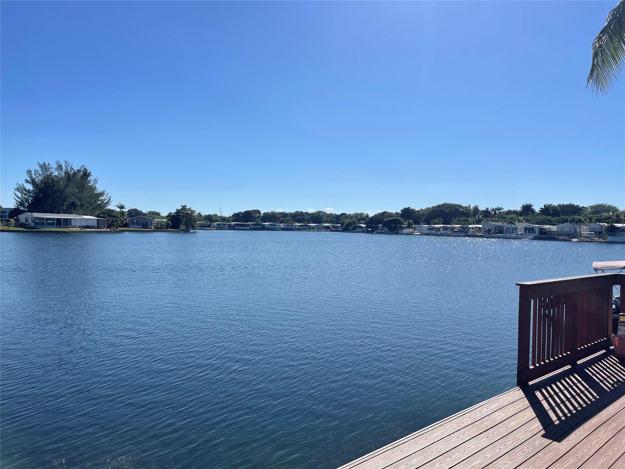 Ravenswood Estates & Mari - Residential