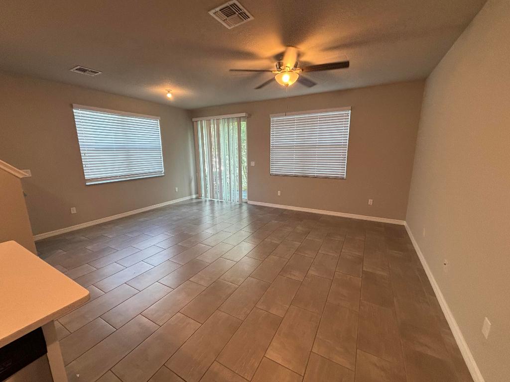 FONTANA TOWNHOMES - Residential Lease