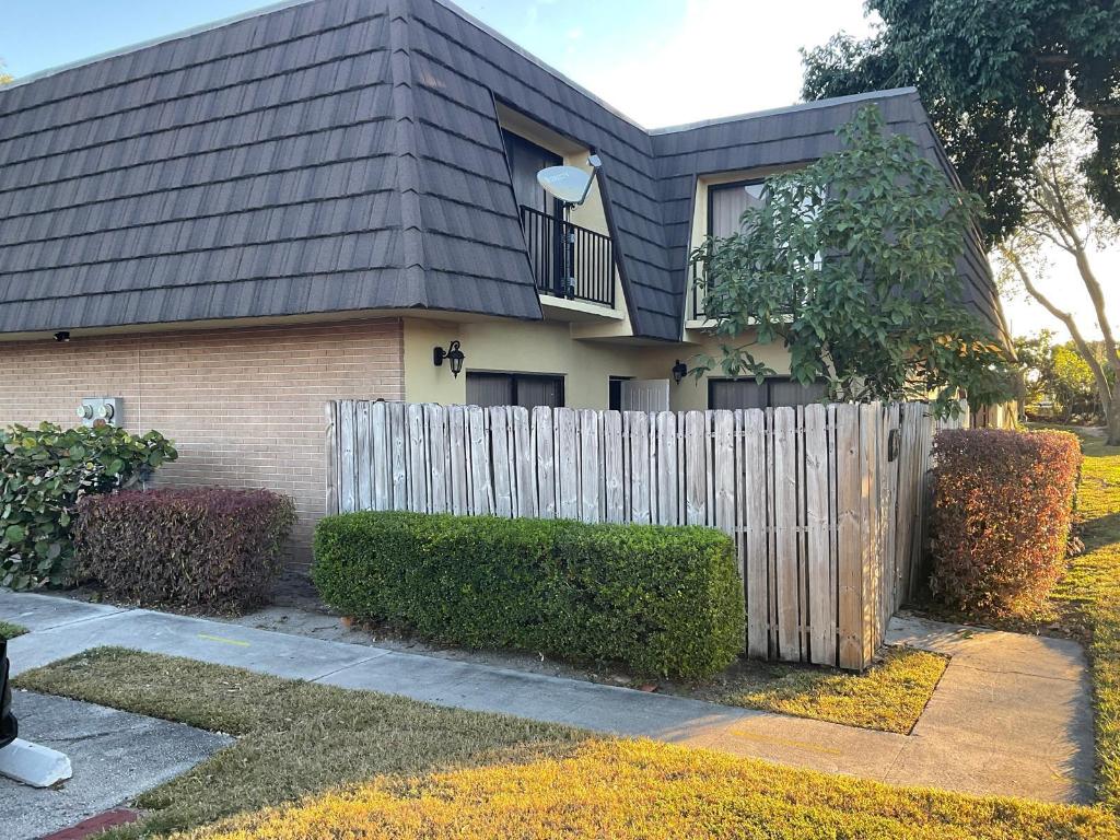 CHERRY LANE - Residential