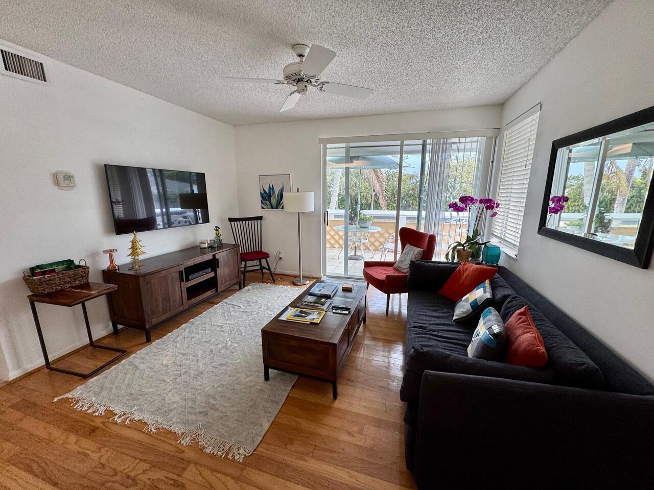 View photos, virtual tours, details... 353 S Us Highway 1 C7