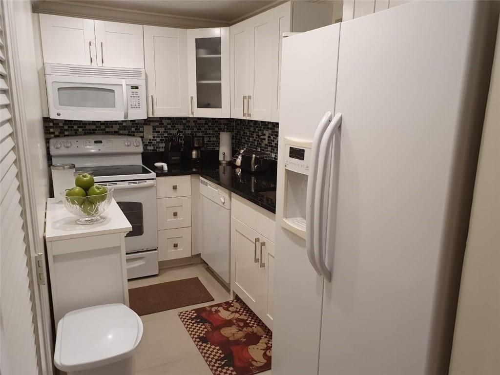 Photo of 3201 NE 14th Street Causeway #806, Pompano Beach, FL 33062 (MLS # F10515874)