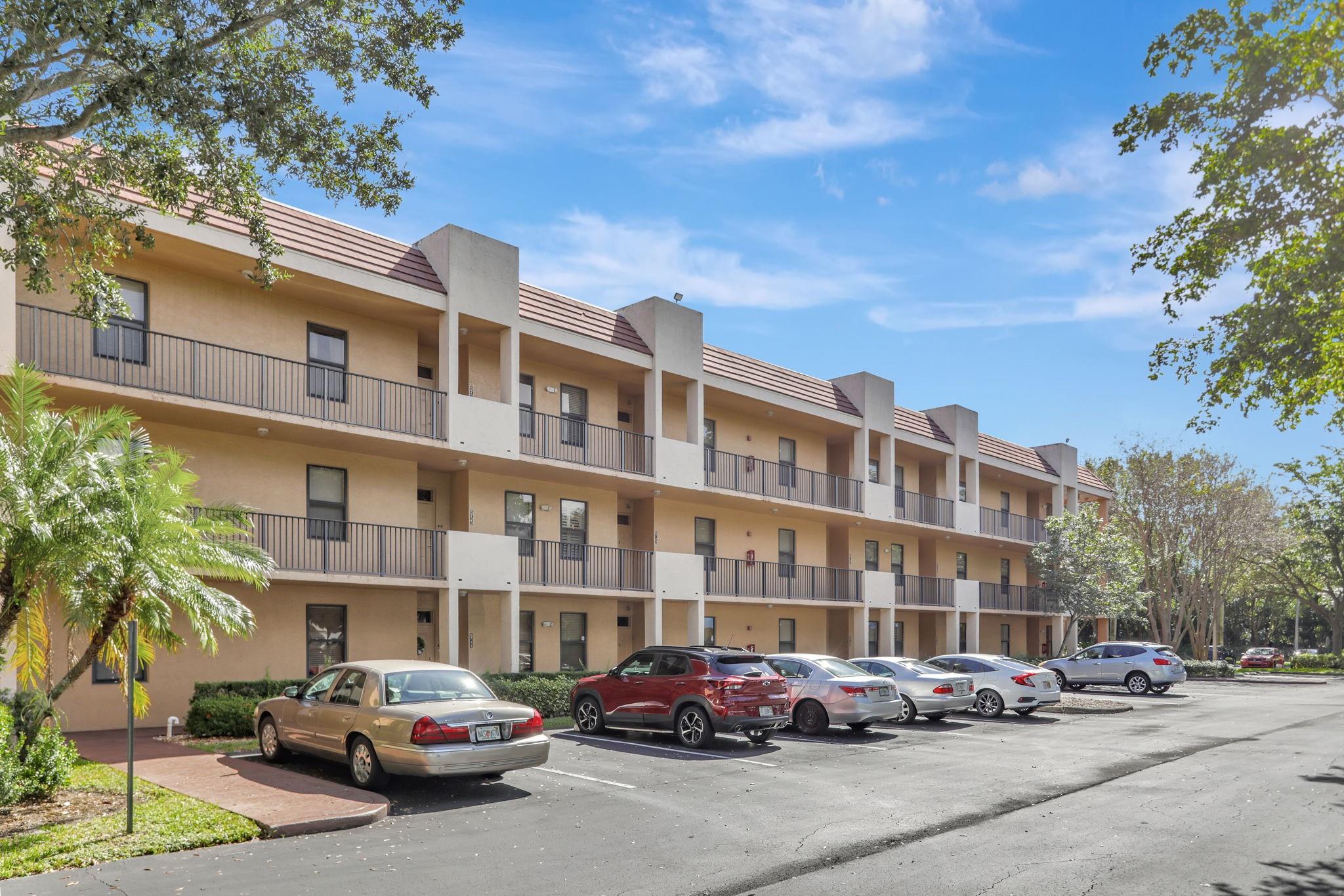 CORAL GATE - Residential