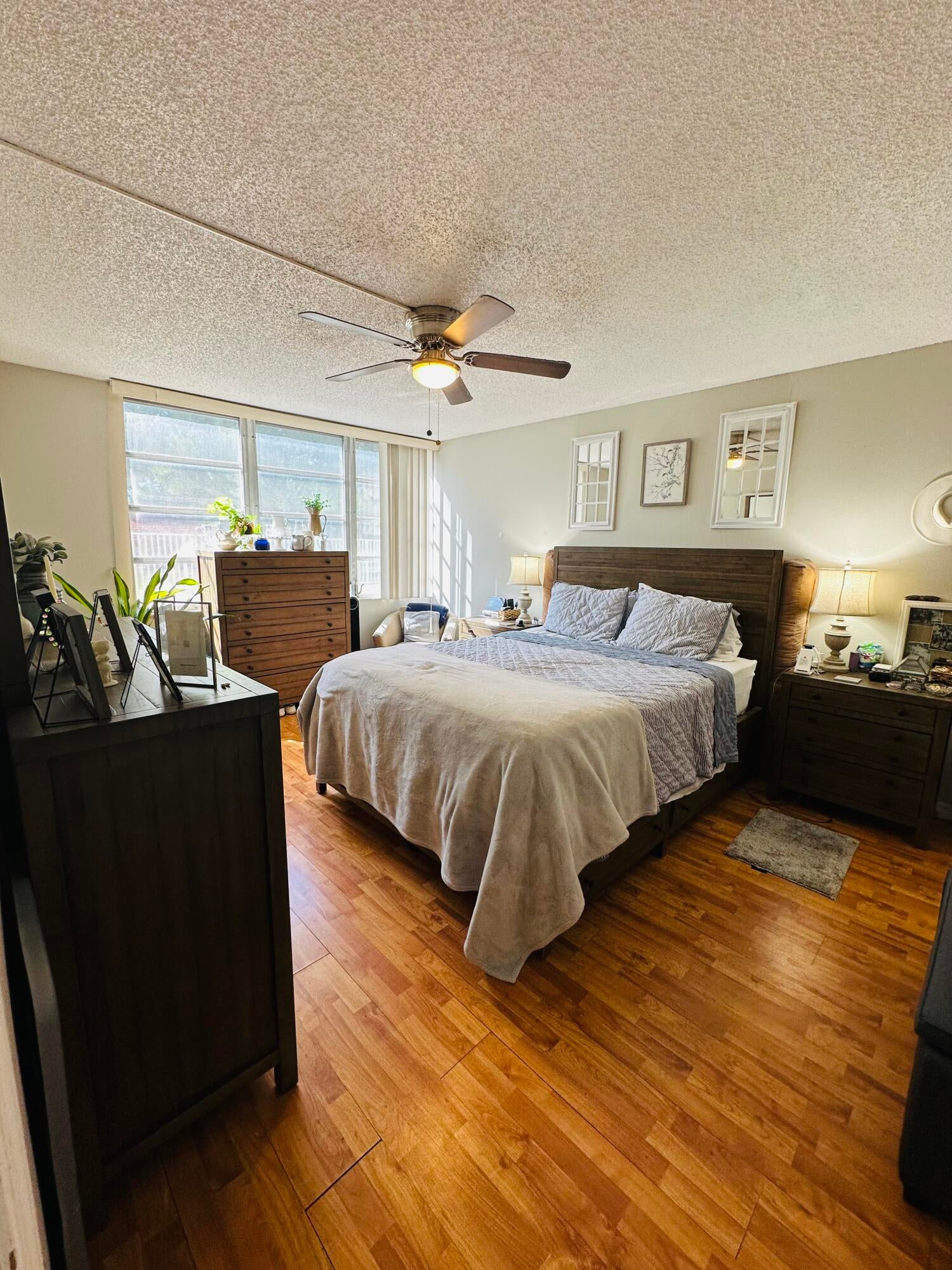 6902 Environ Boulevard 1c