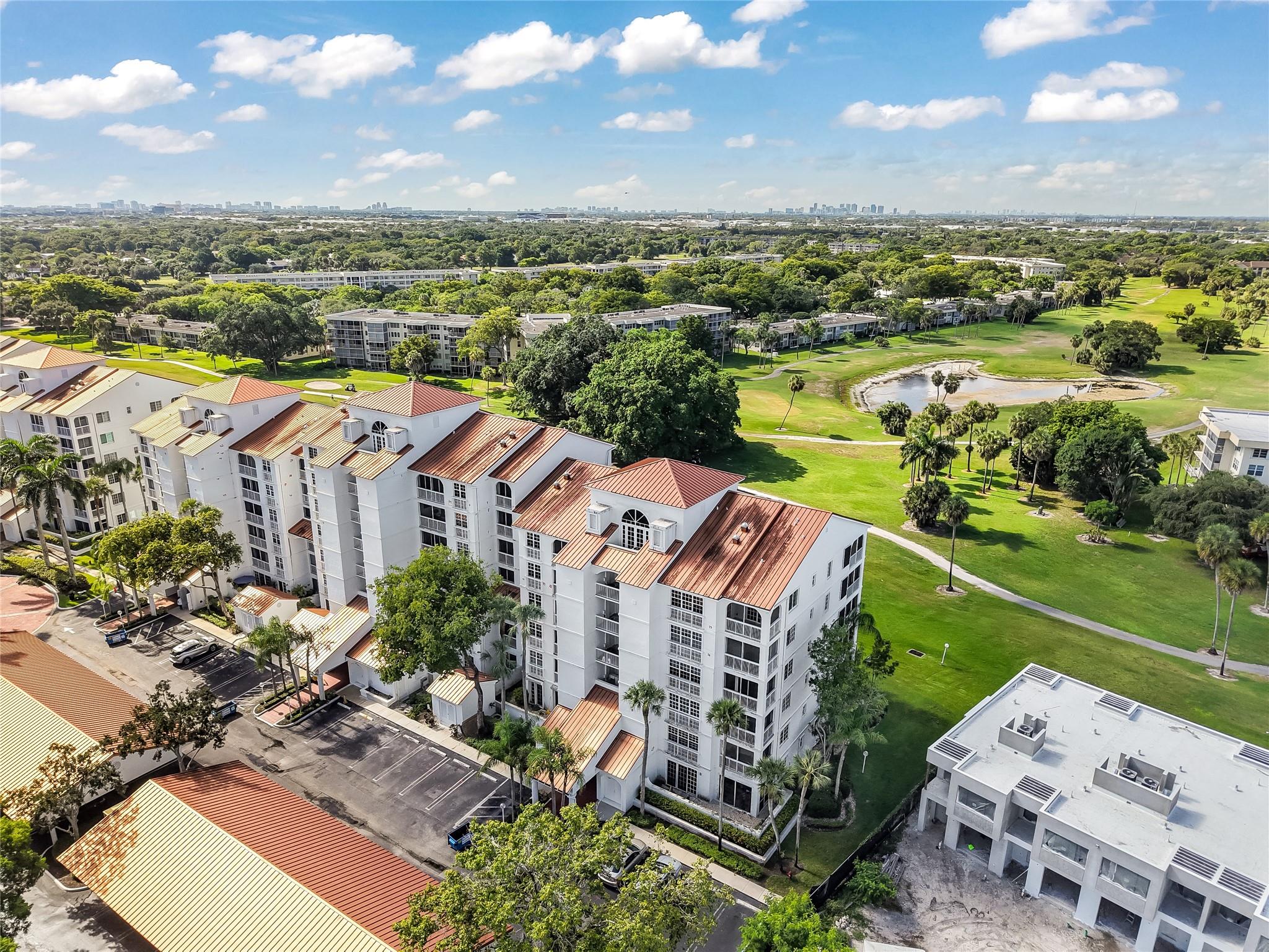 Vizcaya at Palm Aire - Residential