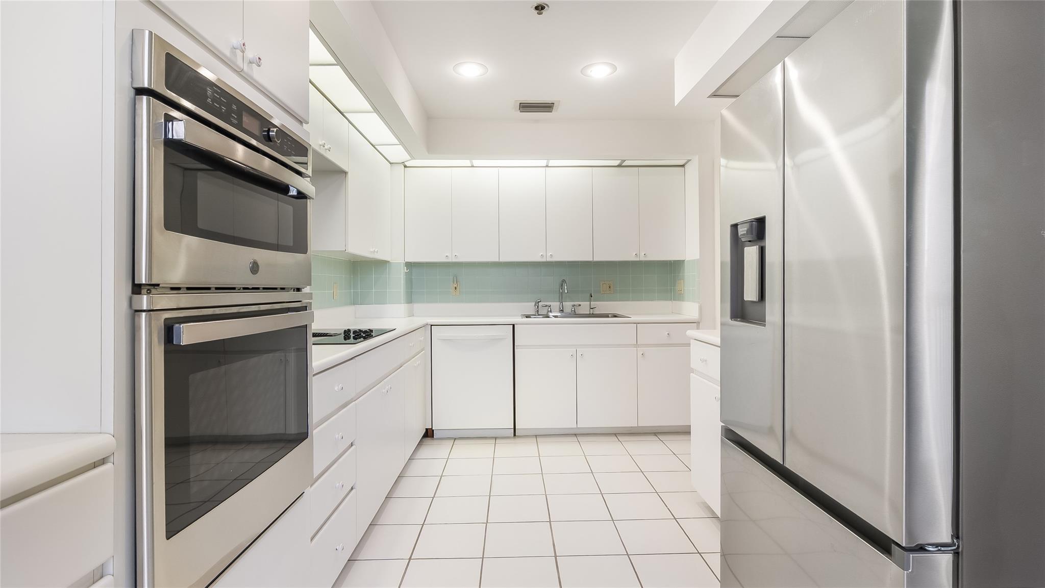 Vizcaya at Palm Aire - Residential